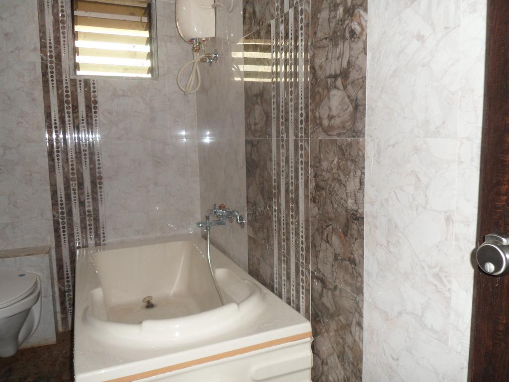 Hotel Canada Palace Watuwa 部屋 写真