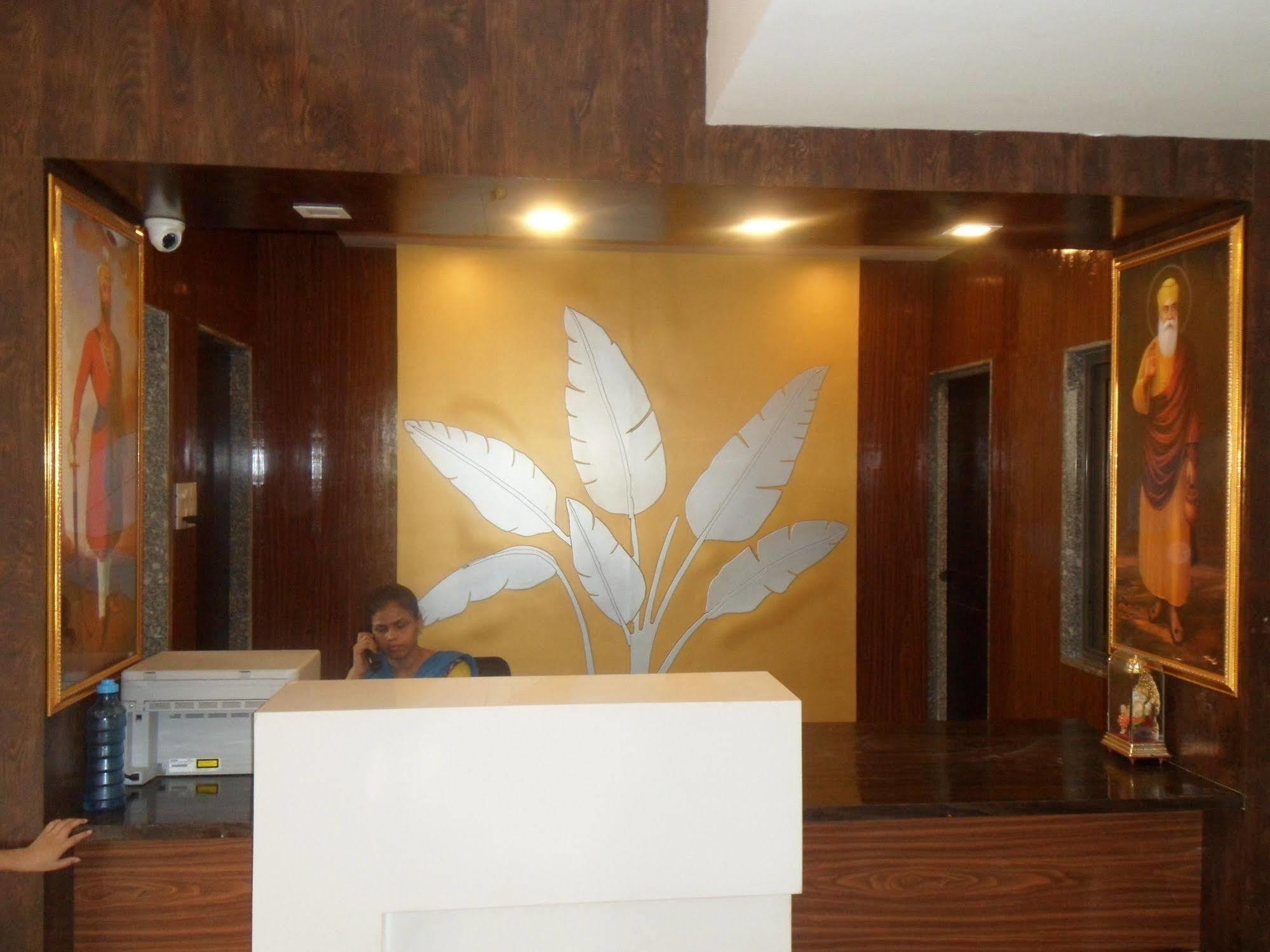 Hotel Canada Palace Watuwa エクステリア 写真